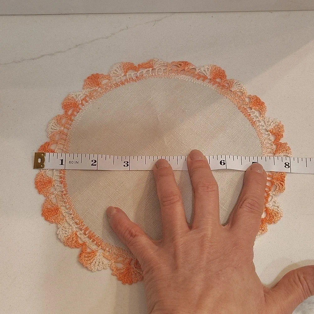 Vintage peach crochet doilies set of 3 great condition 8